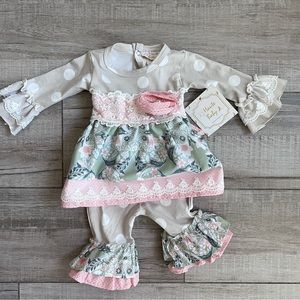 NWT Haute Baby swing set 3-6mo